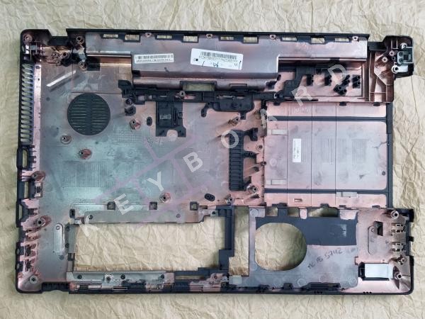 Нижня частина Emachines E442